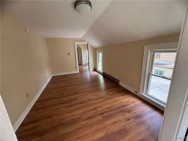 $1,100 | 1714-16 Valley Drive, Unit 16, Syracuse, NY 13207
