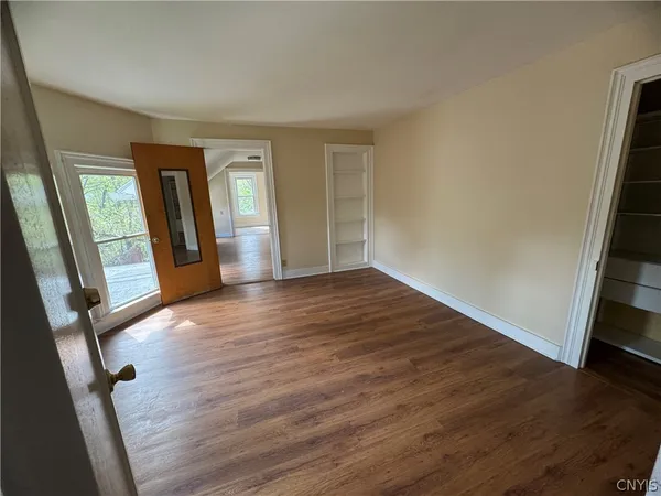 $1,100 | 1714-16 Valley Drive, Unit 16, Syracuse, NY 13207