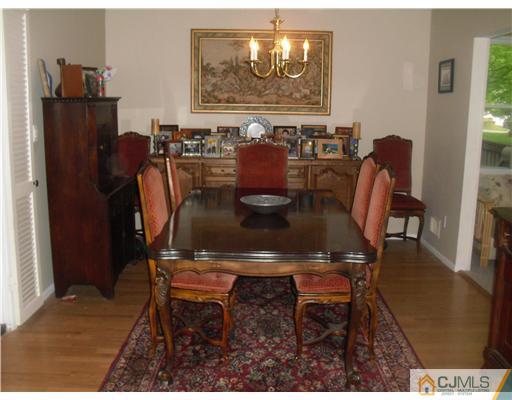 38 Wilk Road Edison, NJ 08837 - Photo 15 of 25 a dining room with furniture and window