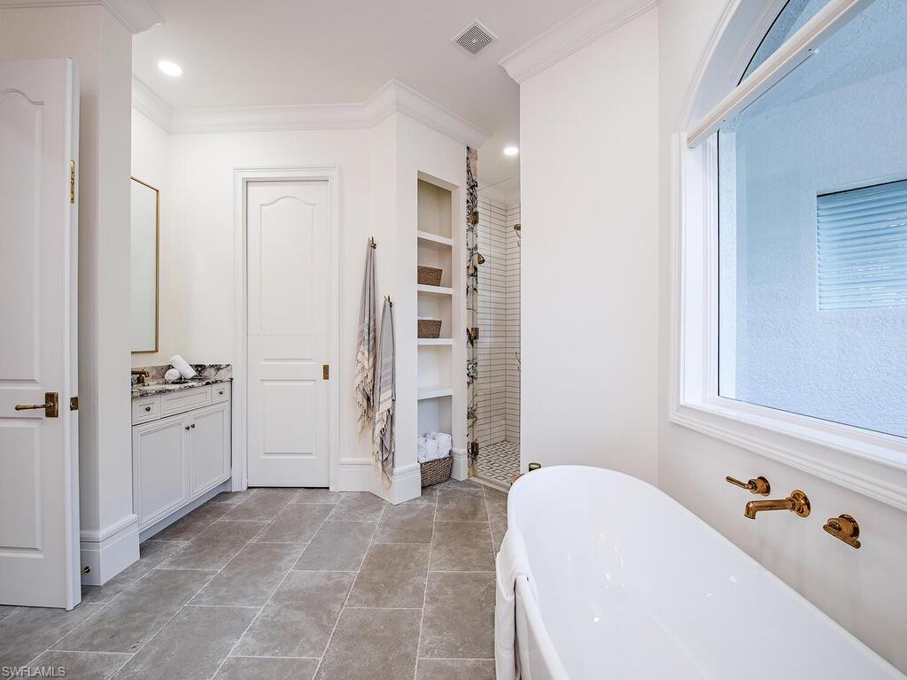 650 Bow Line Drive Naples, FL 34103 - Photo 15 of 25