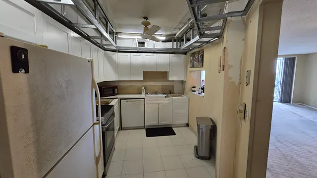 a view of walk in closet