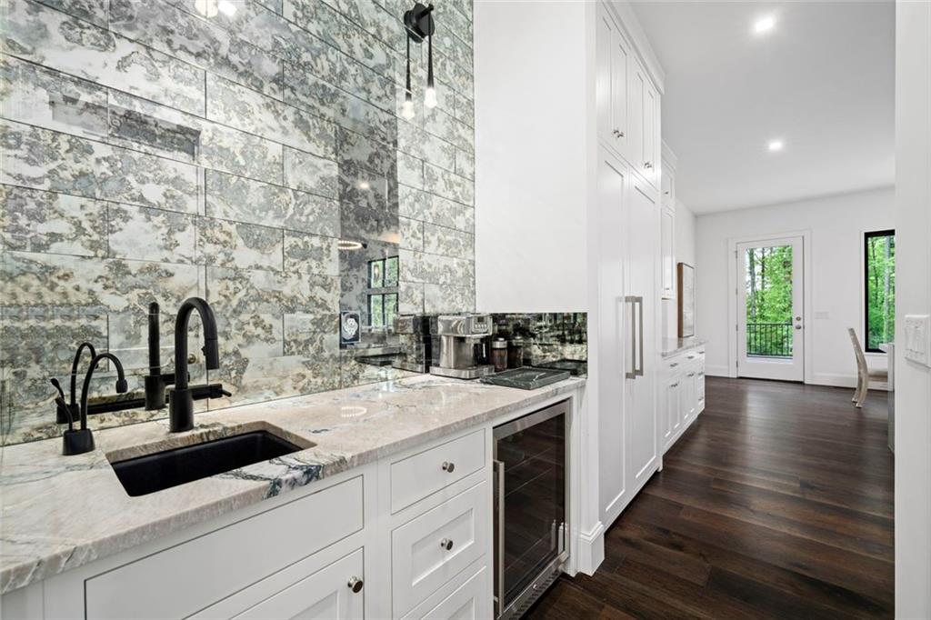 2585 Old Sewell Road Marietta, GA 30068 - Photo 11 of 47