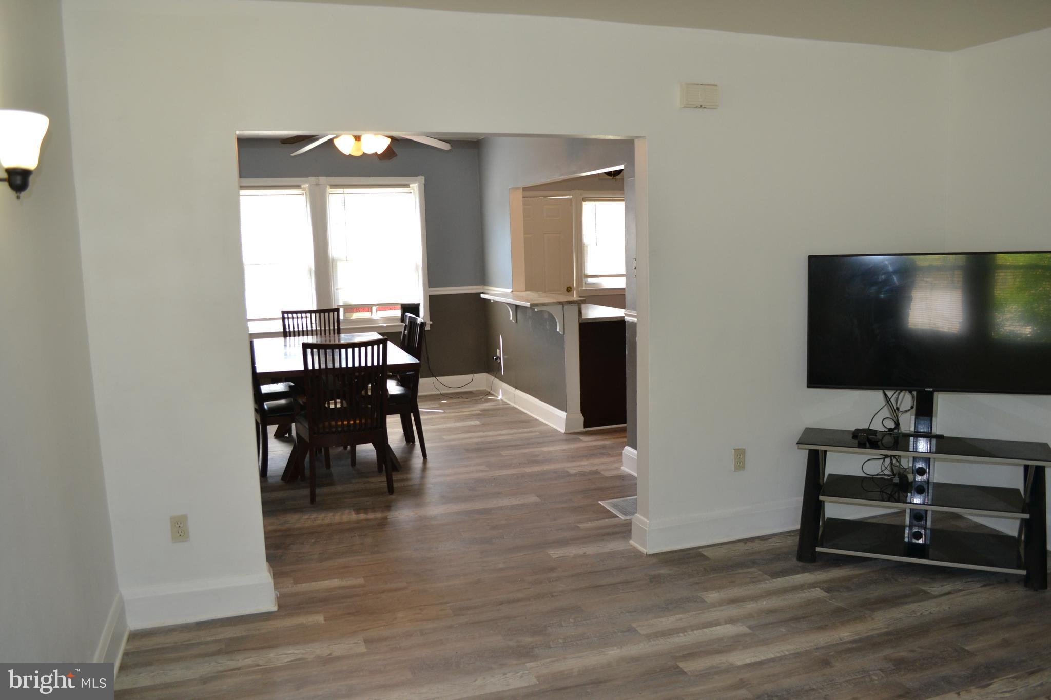5153 Frederick Avenue Baltimore, MD 21229 - Photo 5 of 29