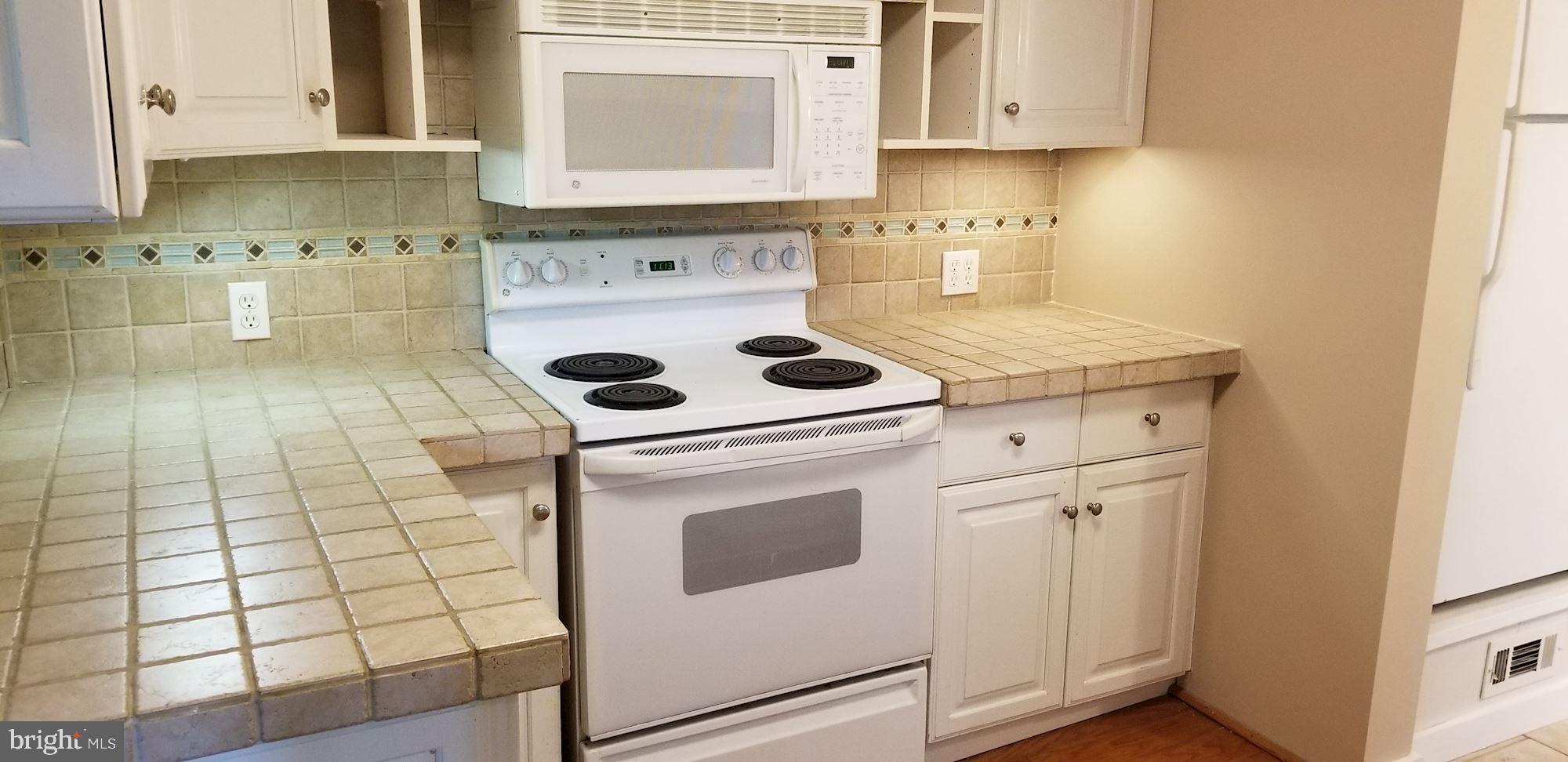11034 Prospect Hill Road Glenn Dale, MD 20769 - Photo 17 of 28 Kitchen