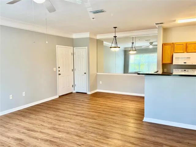 $1,650 | 4802 51st Street West, Unit 1307, Bradenton, FL 34210