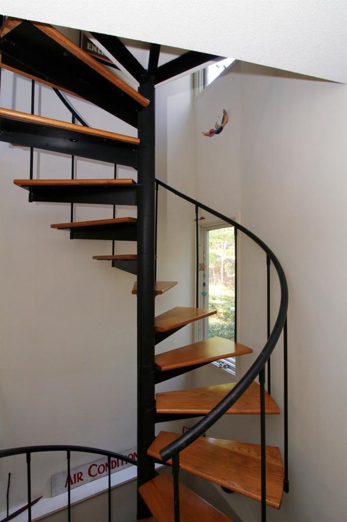 5 First Discovery Road Truro, MA 02666 - Photo 17 of 34 a view of entryway