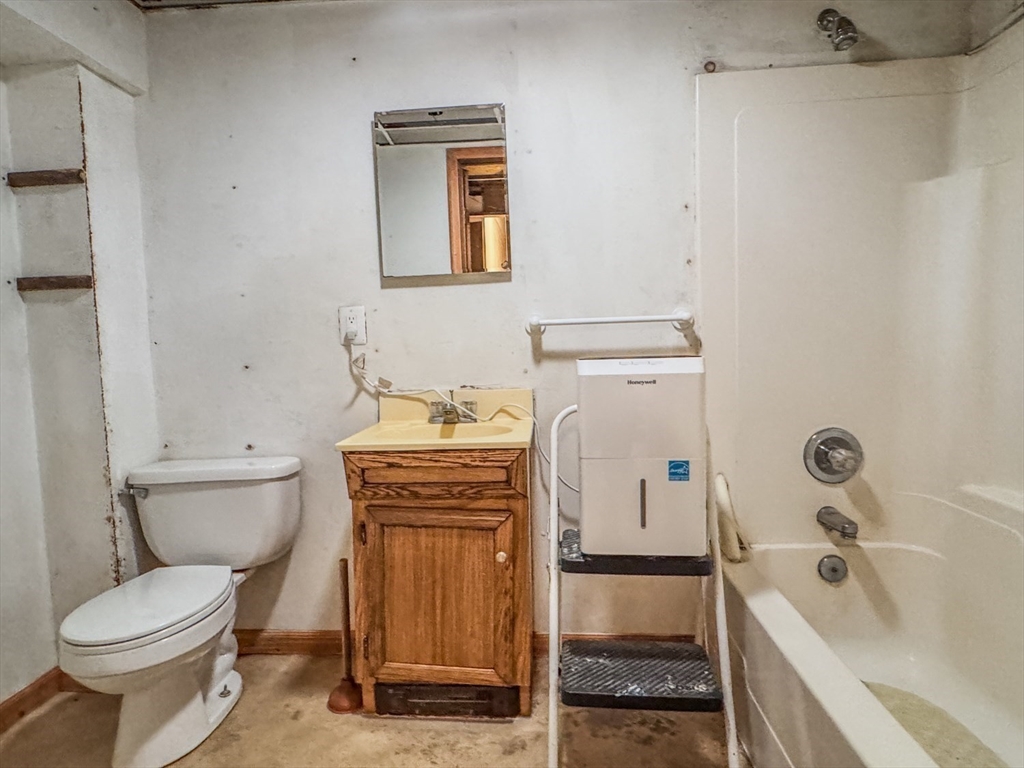 40 Mathews Road Deerfield, MA 01373 - Photo 28 of 42