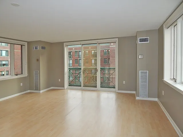 $3,800 | 10 Rogers Street, Unit 416, Cambridge, MA 02142