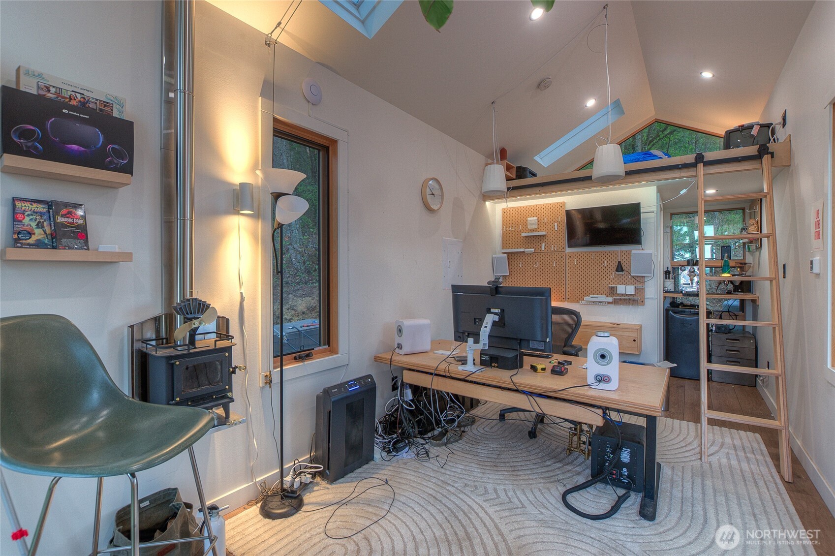 300 Pleasure Horse Road Orcas Island, WA 98245 - Photo 23 of 31 a workspace with furniture