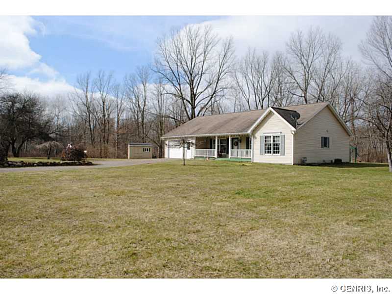 725 Turner Road Manchester, NY 14513 - Photo 1 of 1 Exterior Front.