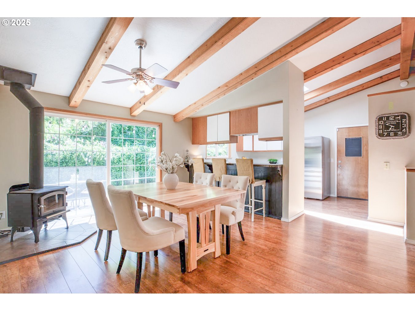 91035 Leashore Drive Vida, OR 97488 - Photo 16 of 34