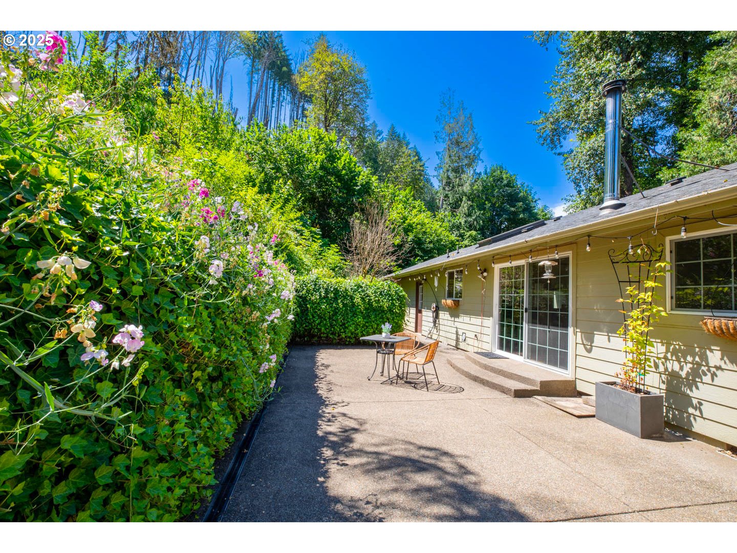 91035 Leashore Drive Vida, OR 97488 - Photo 27 of 34