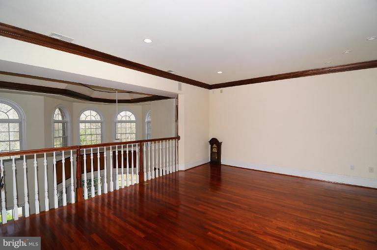 10400 Kingsbridge Road Ellicott City, MD 21042 - Photo 21 of 30 Den