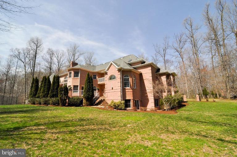 10400 Kingsbridge Road Ellicott City, MD 21042 - Photo 26 of 30 Exterior (Rear)