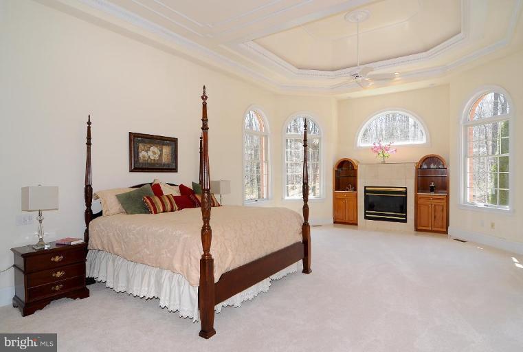 10400 Kingsbridge Road Ellicott City, MD 21042 - Photo 4 of 30 Master Bedroom