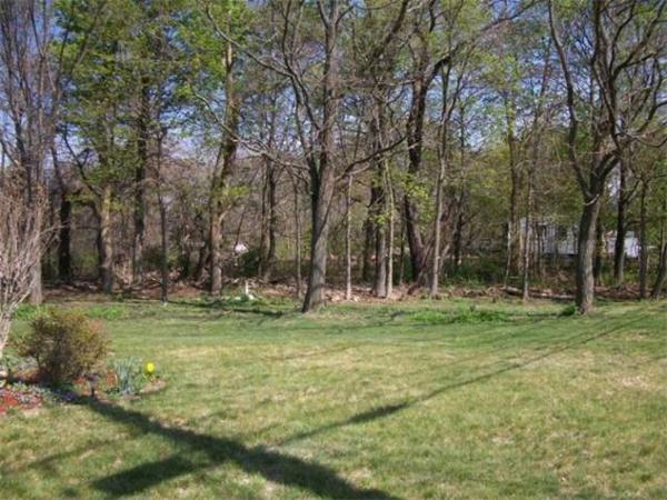 342 Ash Street Reading, MA 01867 - Photo 11 of 11 Gallery Image 11