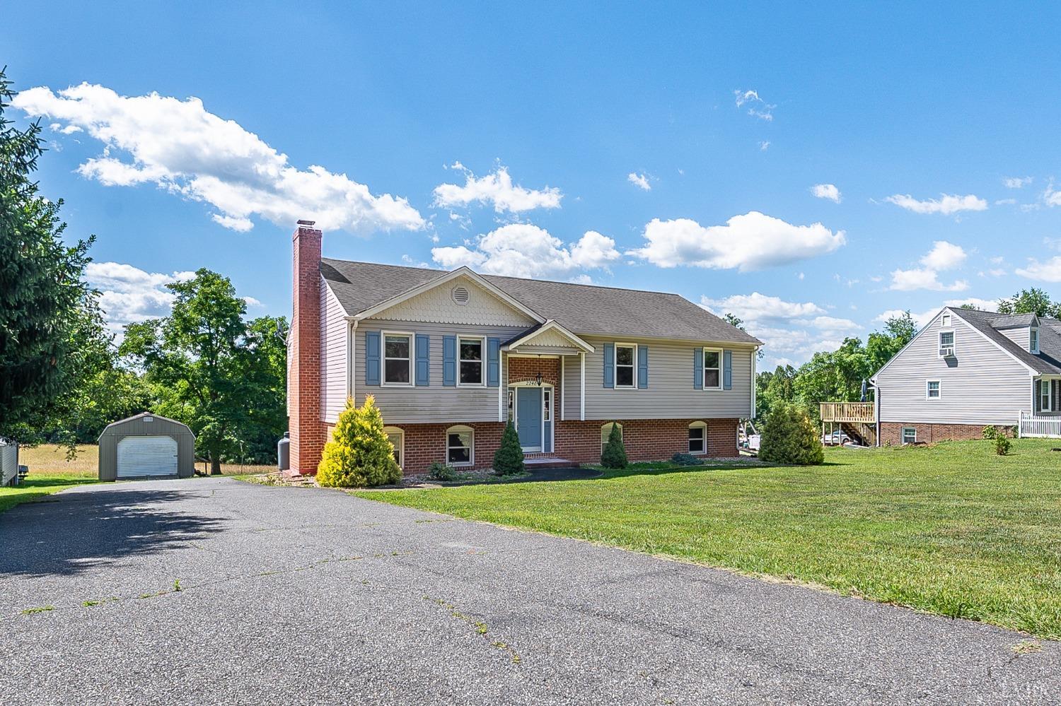 2248 Bateman Bridge Road Forest, VA 24551 - Photo 3 of 40 Gallery Image 3