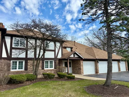 $295,000 | 5806 A Wolf Road, Unit 4, Western Springs, IL 60558