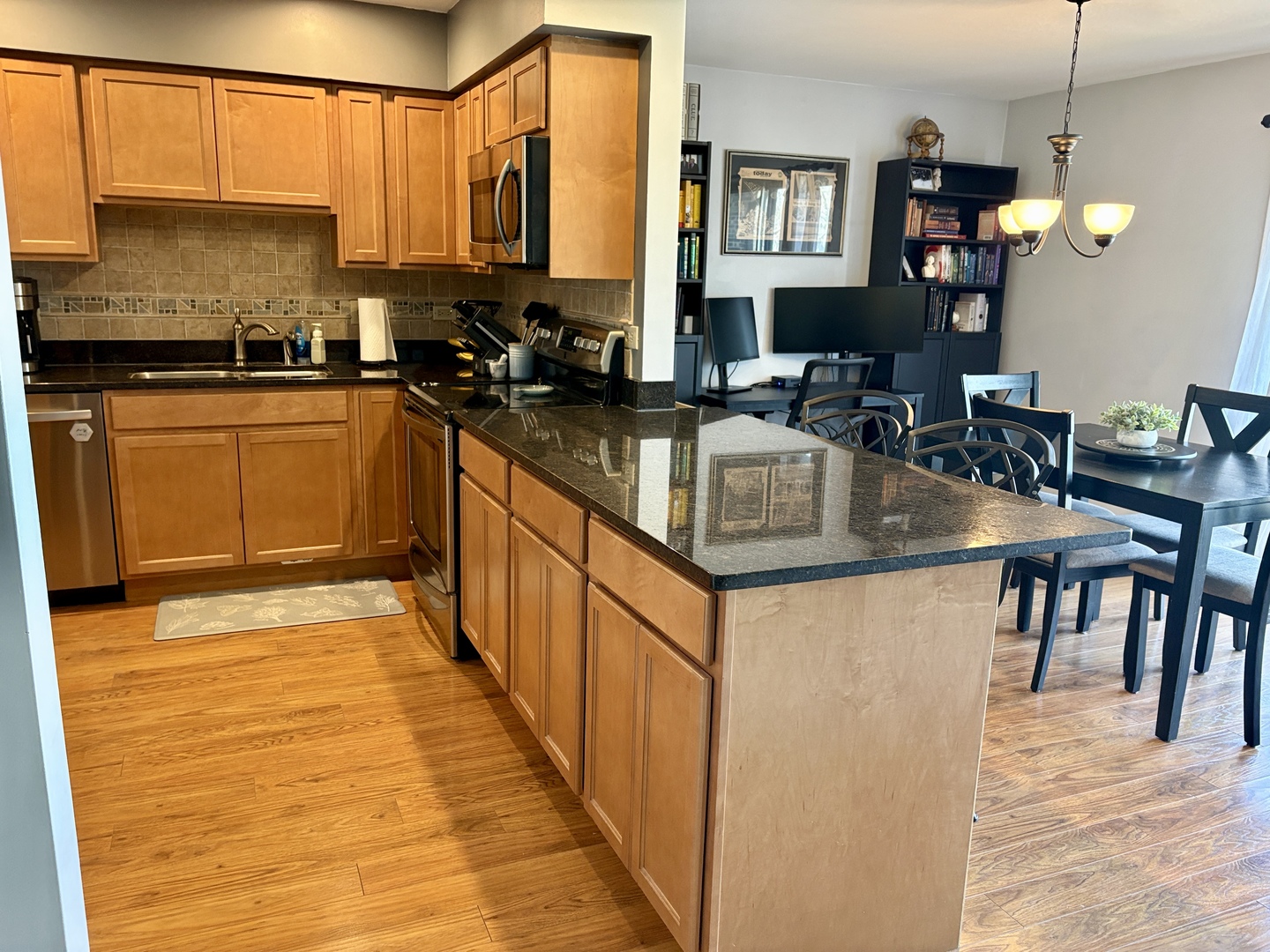 5806 A Wolf Road, Unit 4 Western Springs, IL 60558 - Photo 9 of 22