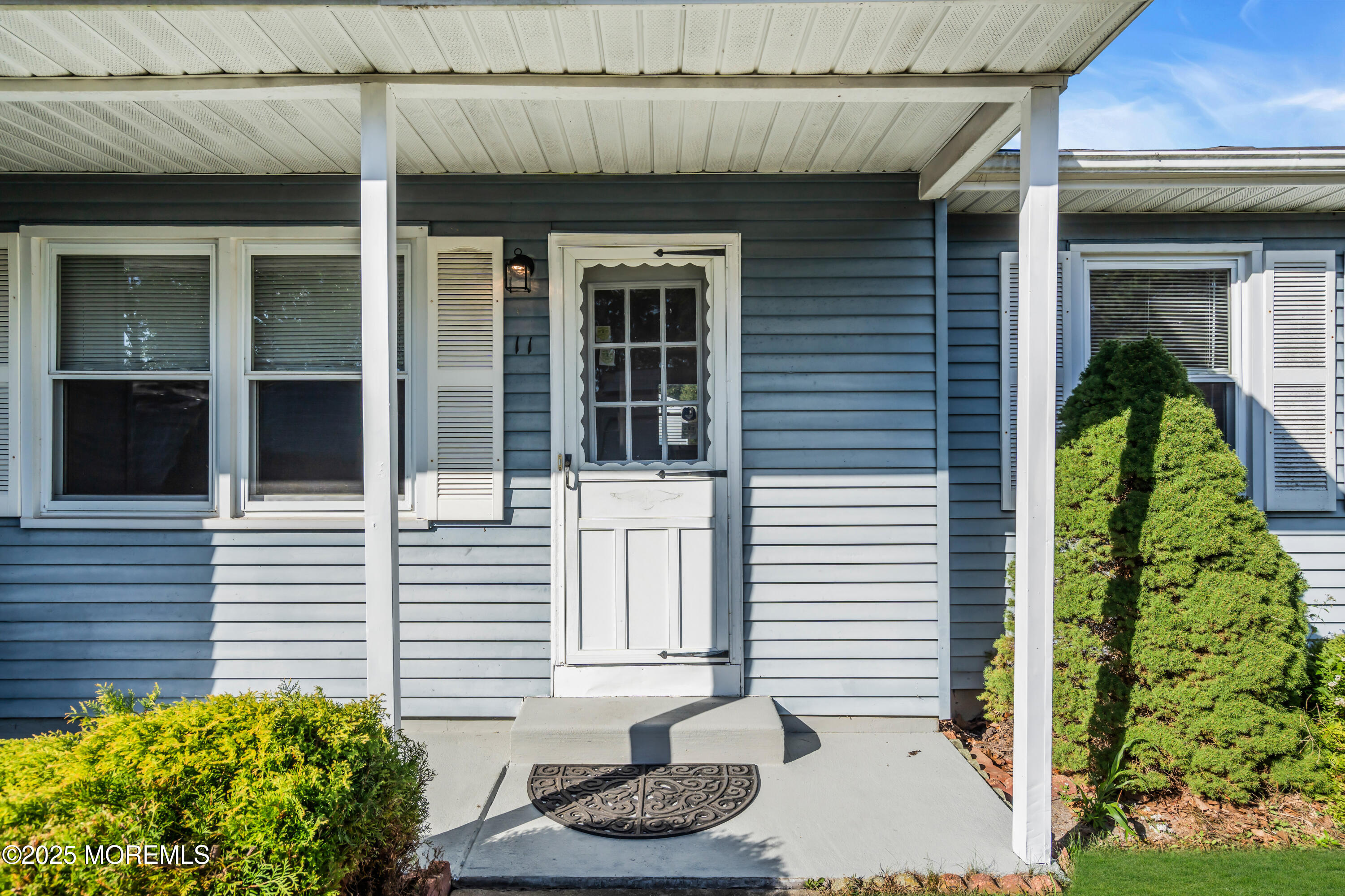11 Hartford Road, Unit 70 Whiting, NJ 08759 - Photo 8 of 32 a front view of a house