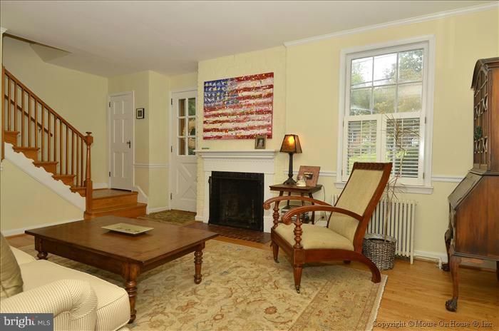 4005 Saul Road Kensington, MD 20895 - Photo 24 of 30 Living Room