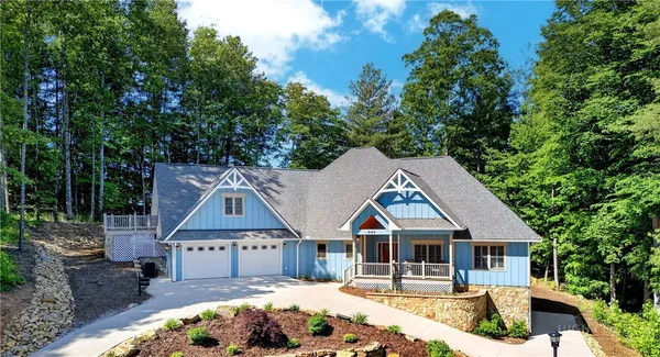 $899,900 | 225 Henry's Glen Drive, Morganton, NC 28655
