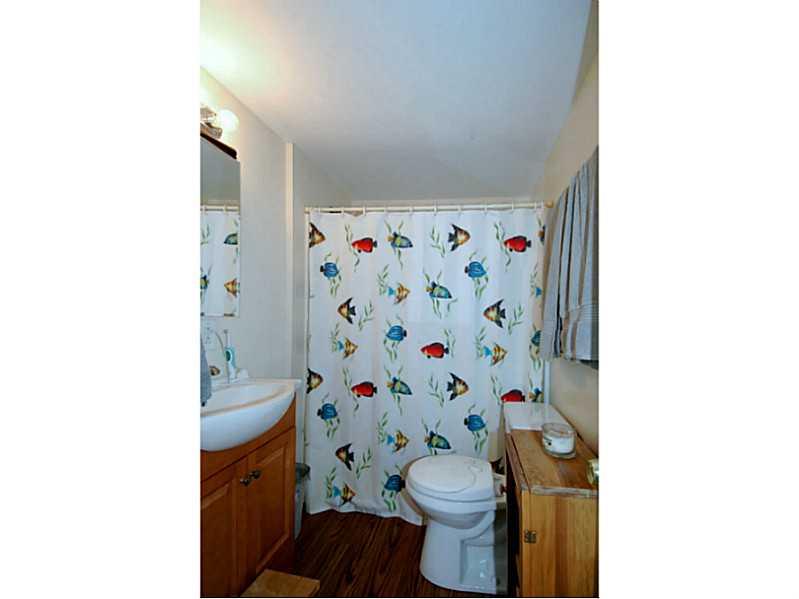 1807 Hulton Road Plum, PA 15147 - Photo 15 of 21 Full Bath.