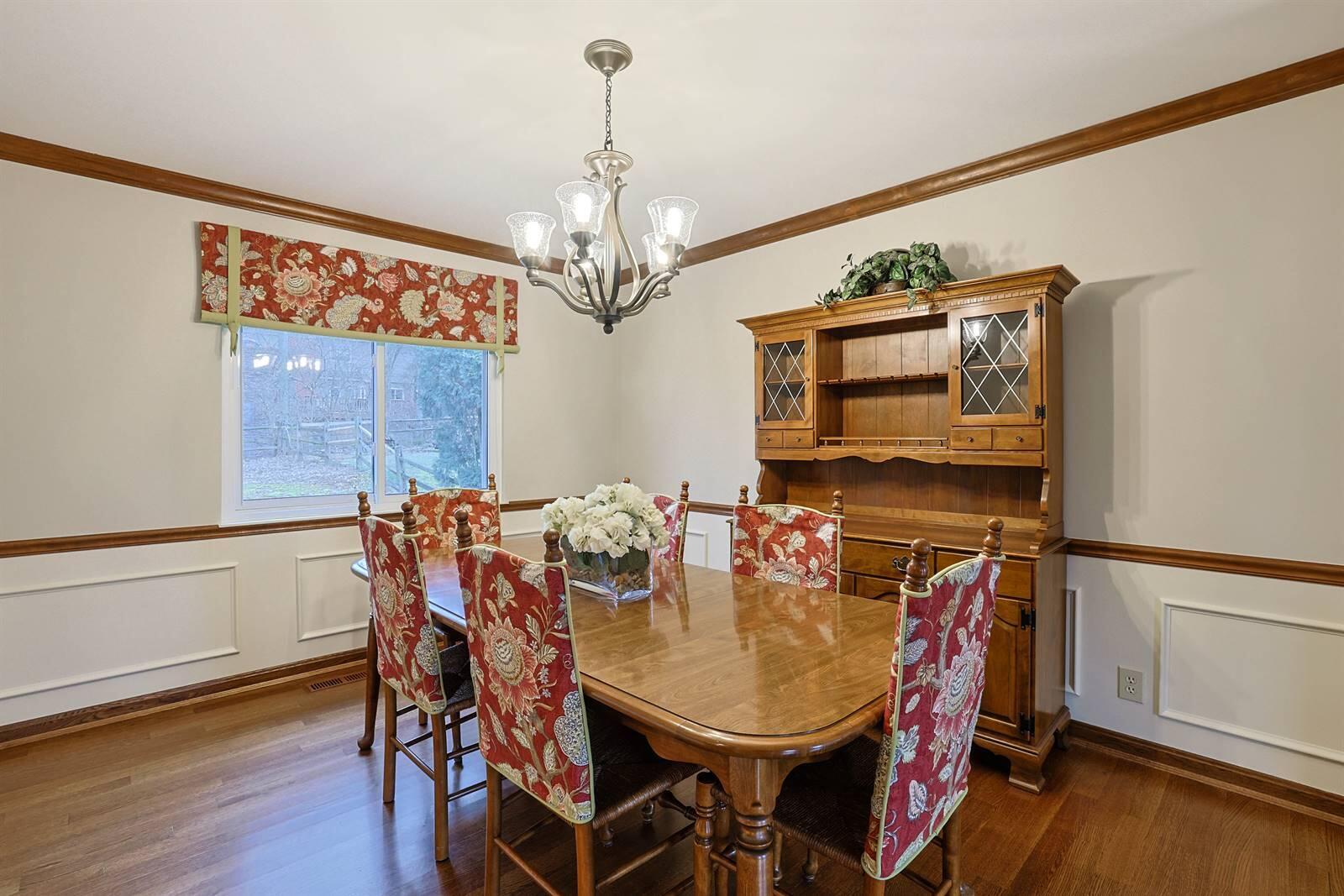 852 Deer Ridge Court Fort Mitchell, KY 41017 - Photo 14 of 43 014-Dining-Room
