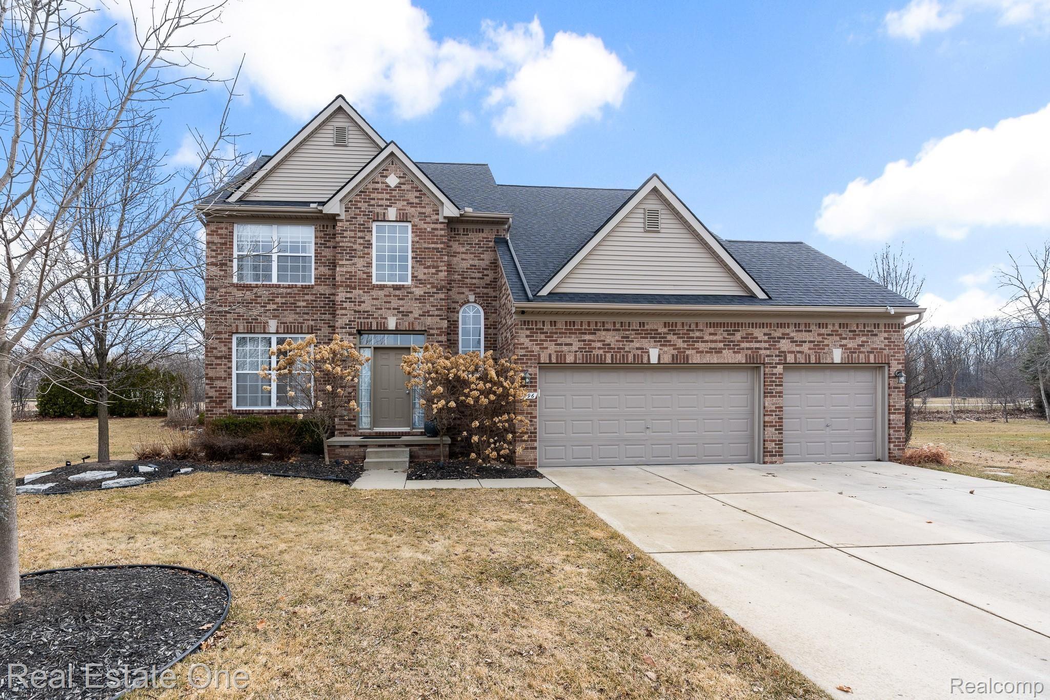 3296 Fantail Drive Rochester, MI 48309 - Photo 1 of 41 Fantail MLS-W001.jpg