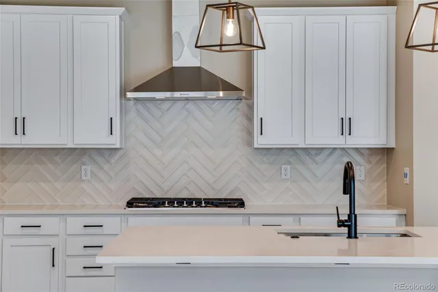 $699,900 | 10033 Worchester Street, Commerce City, CO 80022