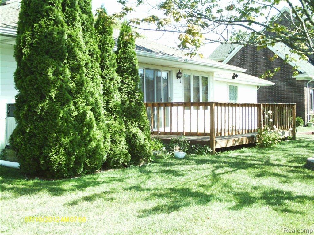 37821 Pointe Rosa Street Harrison Township, MI 48045 - Photo 8 of 19 IMAG0010.JPG