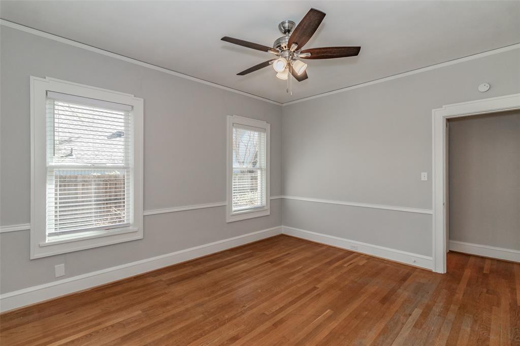 2311 Warner Road Fort Worth, TX 76110 - Photo 18 of 37