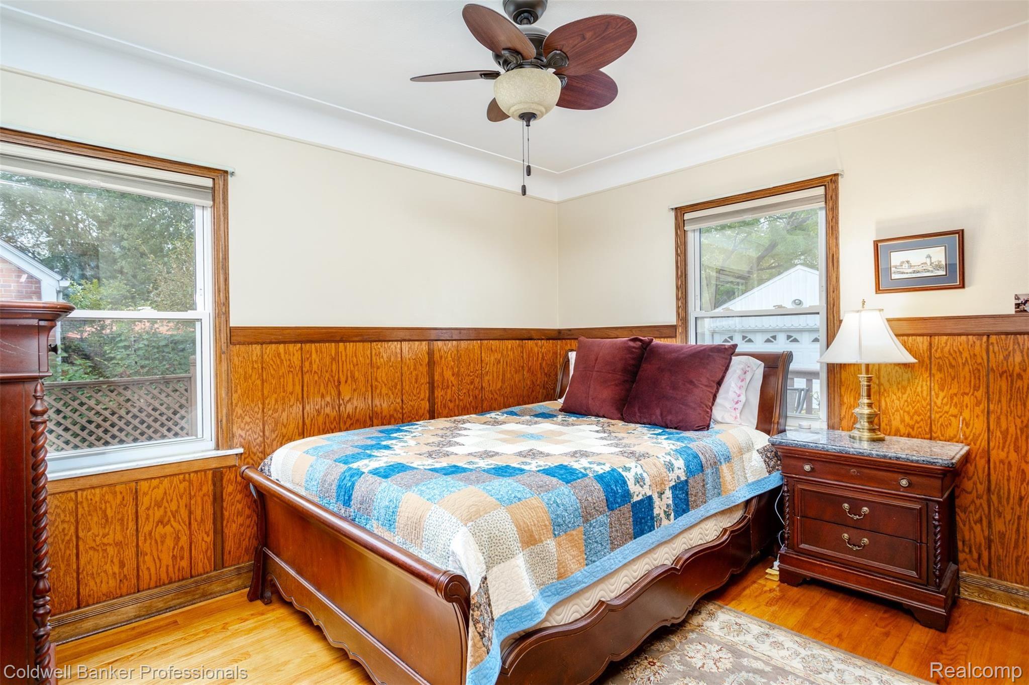 15074 Charles R Avenue Eastpointe, MI 48021 - Photo 21 of 55 15074 Charles R S029.jpg