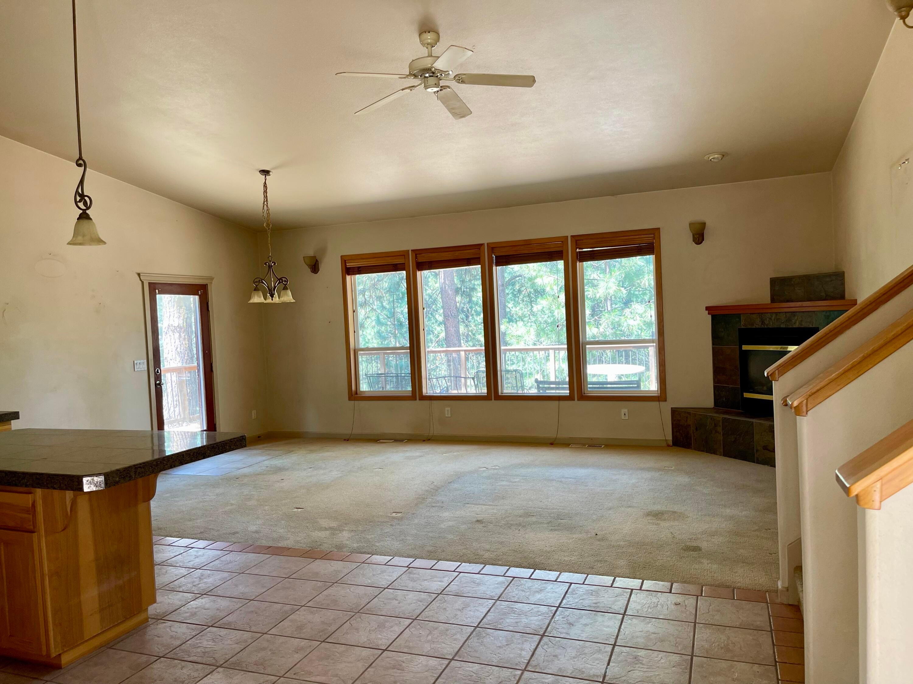 18844 Shoshone Road Bend, OR 97702 - Photo 5 of 27 IMG_4025