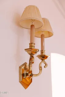 $1,995,000 | 136 South Arden Boulevard, Los Angeles, CA 90004