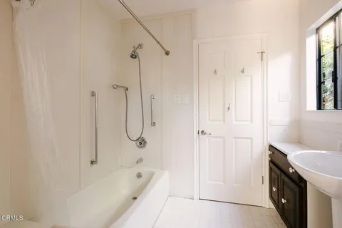 $1,995,000 | 136 South Arden Boulevard, Los Angeles, CA 90004