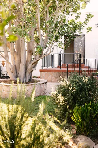 $1,995,000 | 136 South Arden Boulevard, Los Angeles, CA 90004