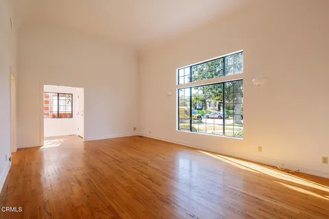 $1,995,000 | 136 South Arden Boulevard, Los Angeles, CA 90004