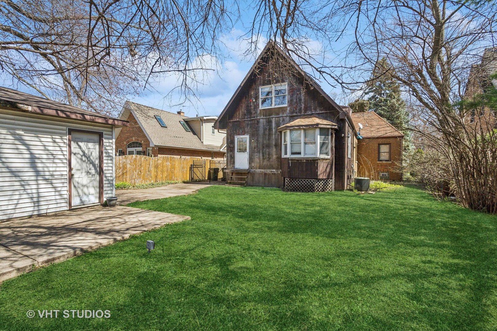 562 Byrd Road Riverside, IL 60546 - Photo 14 of 19