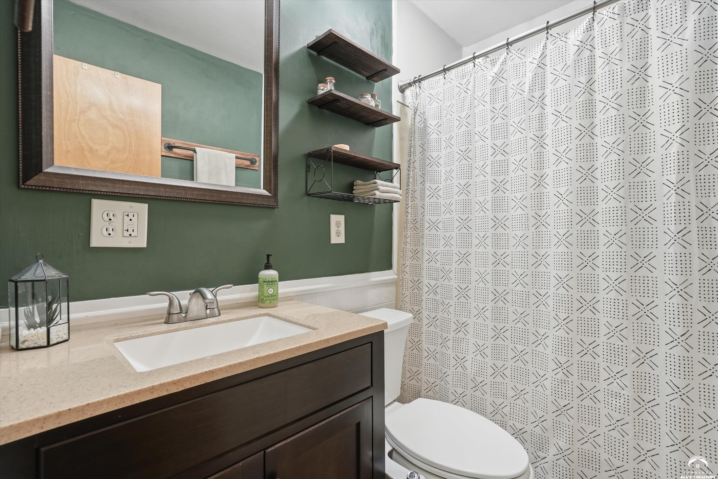 1829 Brook Street Lawrence, KS 66044 - Photo 18 of 33