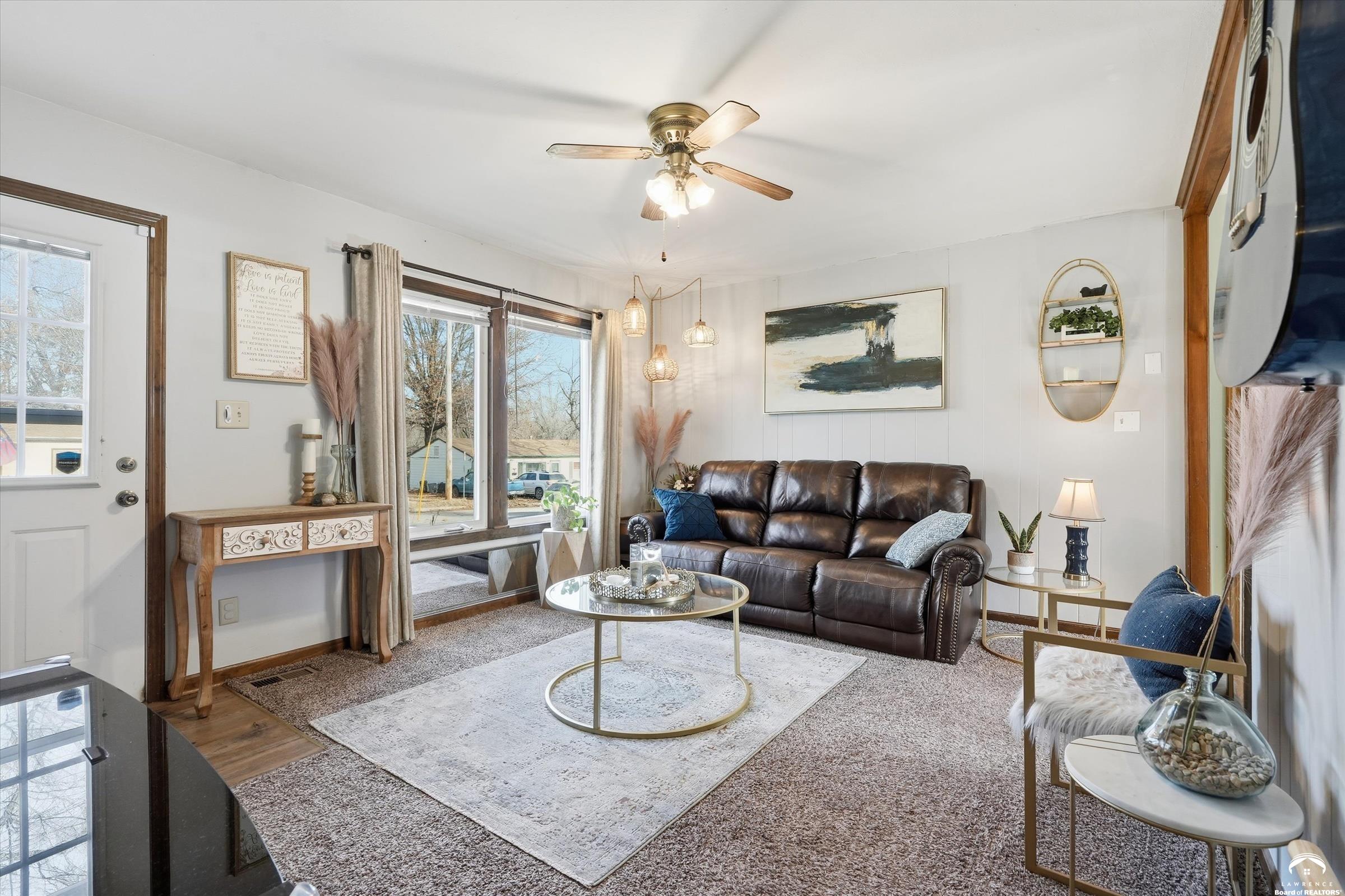 1829 Brook Street Lawrence, KS 66044 - Photo 3 of 33