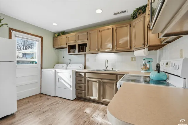 $207,900 | 1829 Brook Street, Lawrence, KS 66044