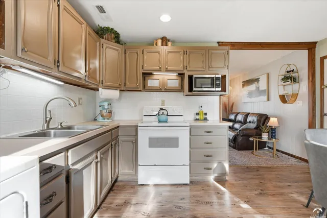 $207,900 | 1829 Brook Street, Lawrence, KS 66044