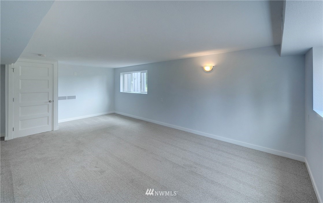 8424 Littlerock Road Southwest Olympia, WA 98512 - Photo 14 of 25 Gallery Image 14