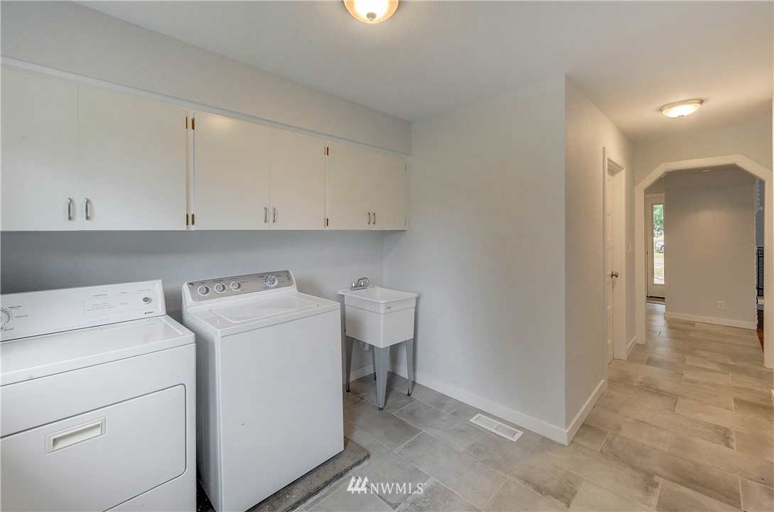 8424 Littlerock Road Southwest Olympia, WA 98512 - Photo 17 of 25 Gallery Image 17