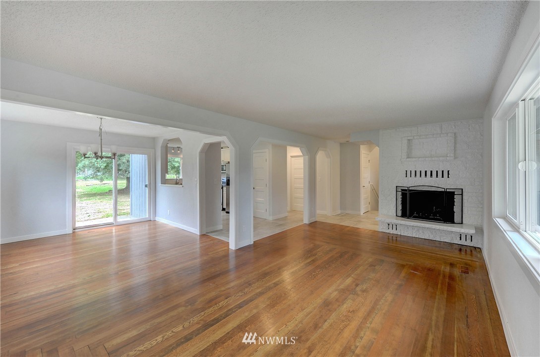 8424 Littlerock Road Southwest Olympia, WA 98512 - Photo 6 of 25 Gallery Image 6