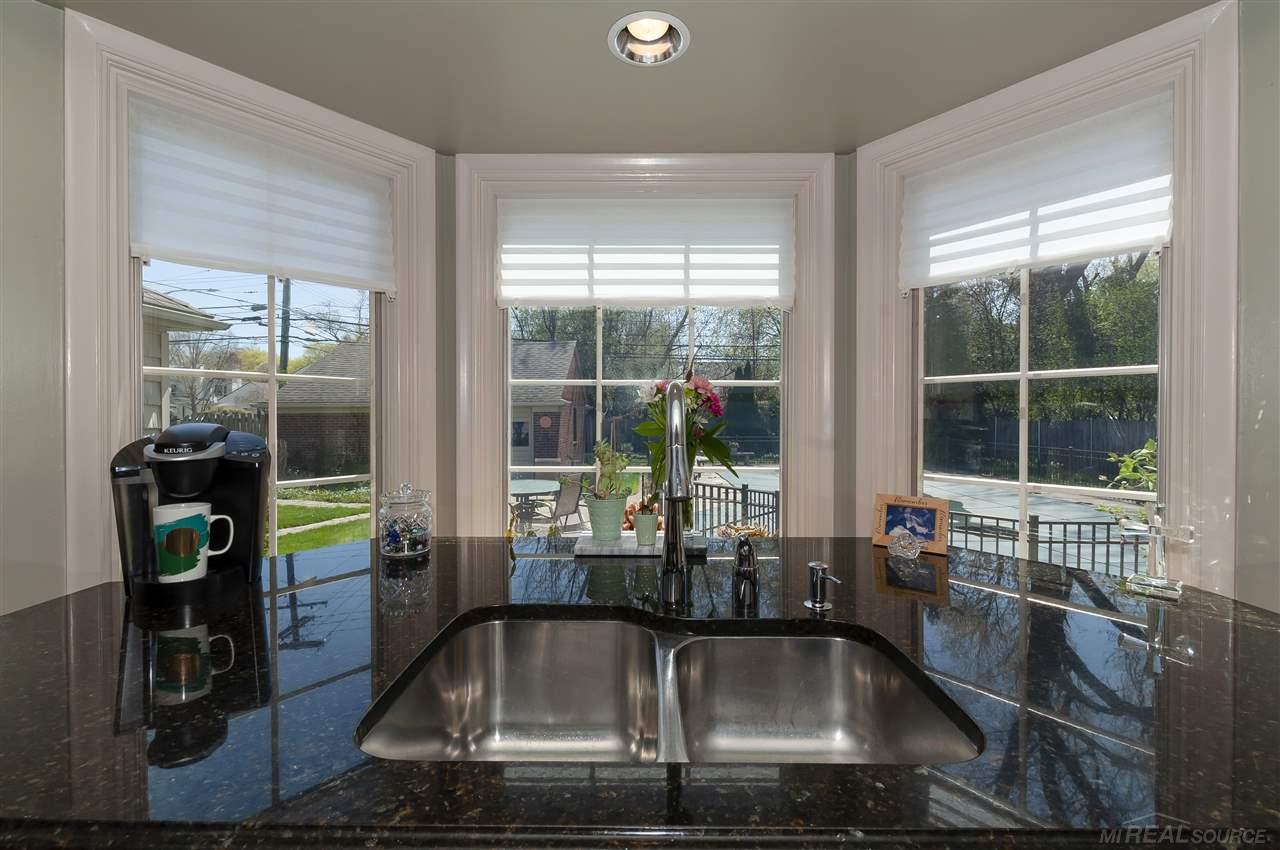 1415 South Renaud Road Grosse Pointe Woods, MI 48236 - Photo 20 of 65