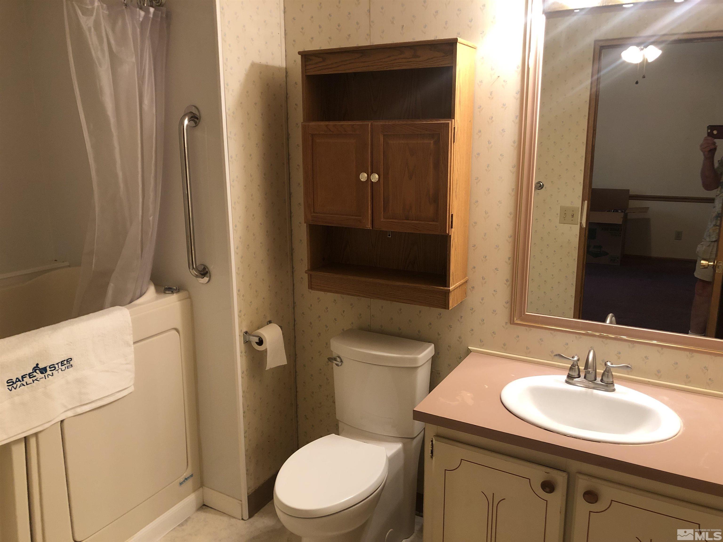 17235 Whippoorwill Lane Reno, NV 89508 - Photo 8 of 28 Photo 8