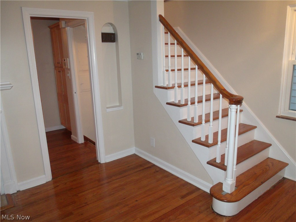 1144 Pennfield Road Cleveland, OH 44121 - Photo 11 of 35