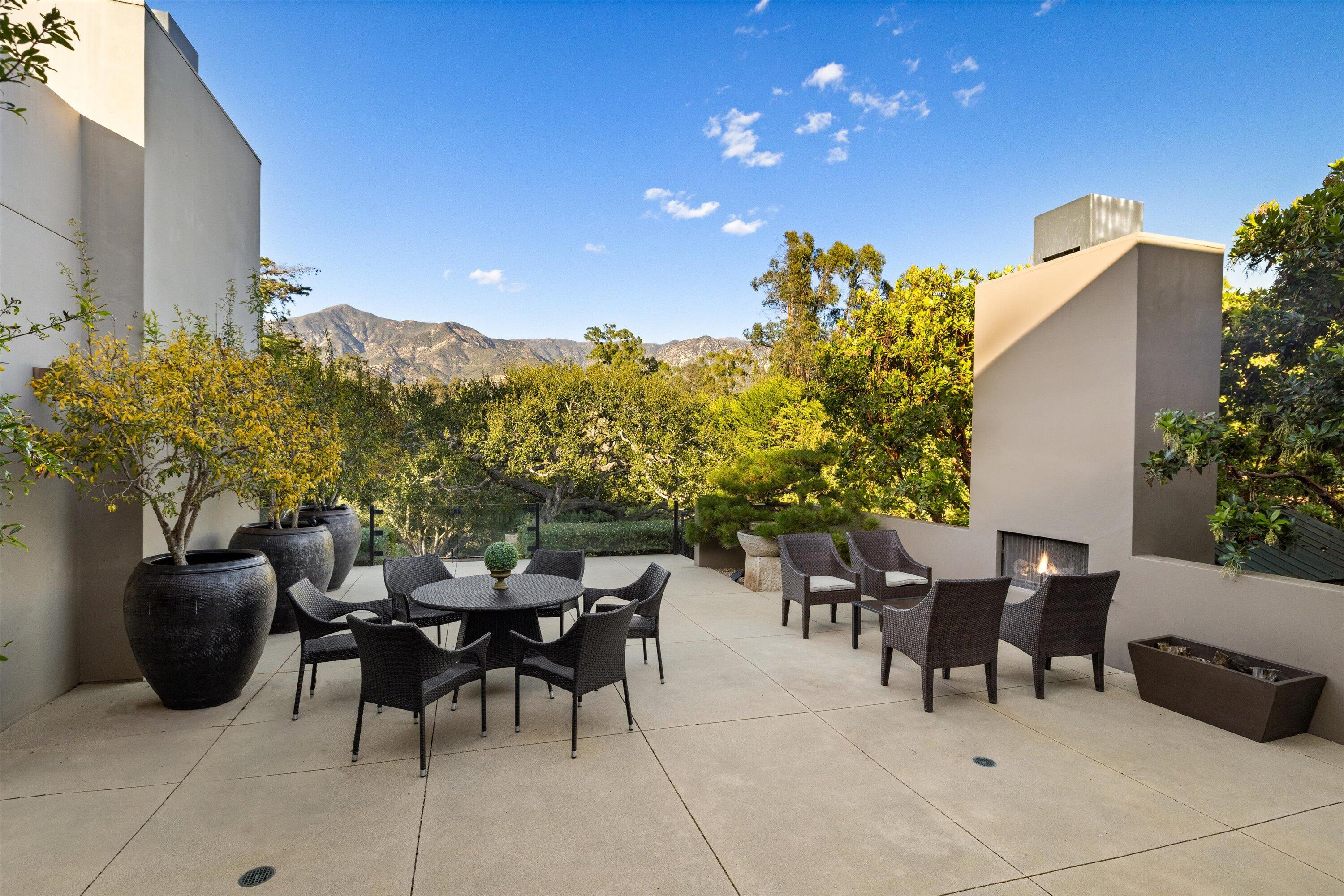 301 San Ysidro Road Montecito, CA 93108 - Photo 3 of 18 3